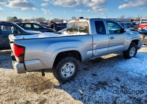 2019 Toyota Tacoma Access Cab z USA, uszkodzony, nr VIN 5TFSX5EN9KX064599